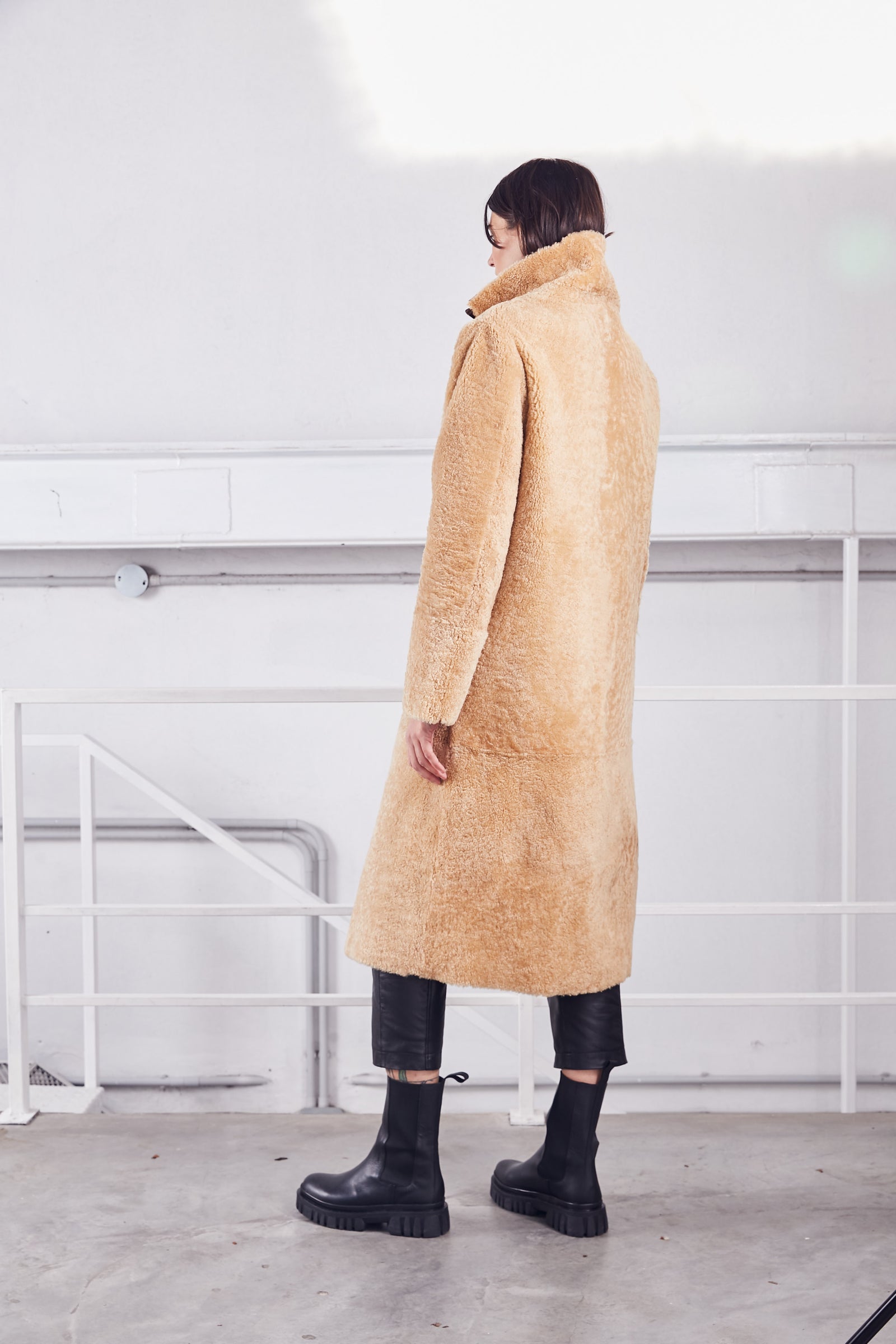 Flex Shearling Coat – Alma Lobo